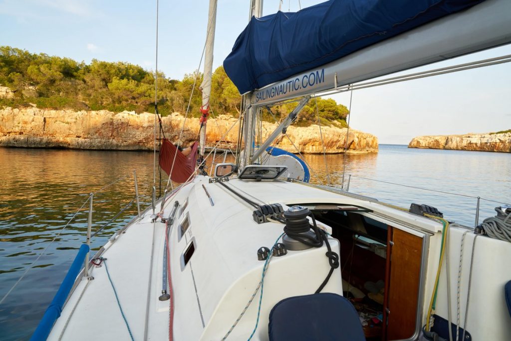 fondeado en cala costa brava